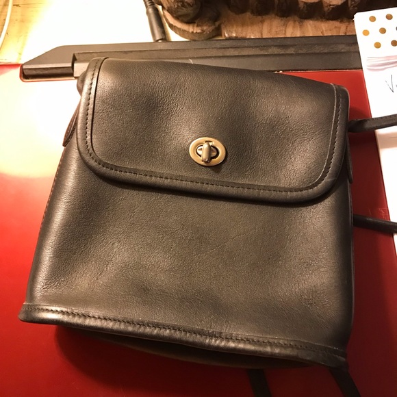 Coach Handbags - Coach Vintage Tango Turnlock Crossbody